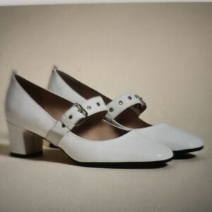 SJP Pratt Blanc By Sarah Jessica Parker Size 36 1/2